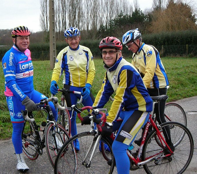 2011-12-20 09 La Madeleine Jacky on patiente.JPG